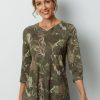 Clothing Azzlee Blouse & Shirts | Green Floral Printed V-Neck 3/4 Sleeve T-Shirt Fraser Green