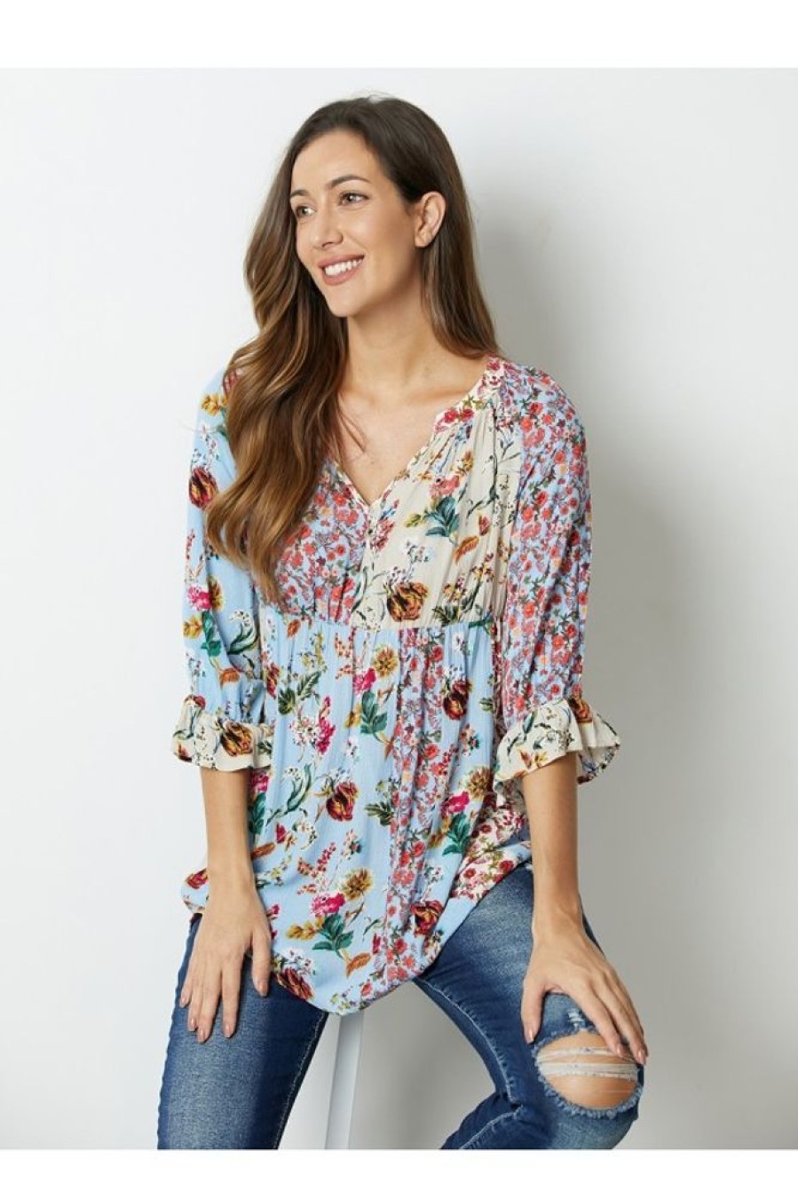 Clothing Azzlee Blouse & Shirts | Sky Blue Floral Print V-Neck 3/4 Sleeve Blouse Sky Blue_Ivory Floral