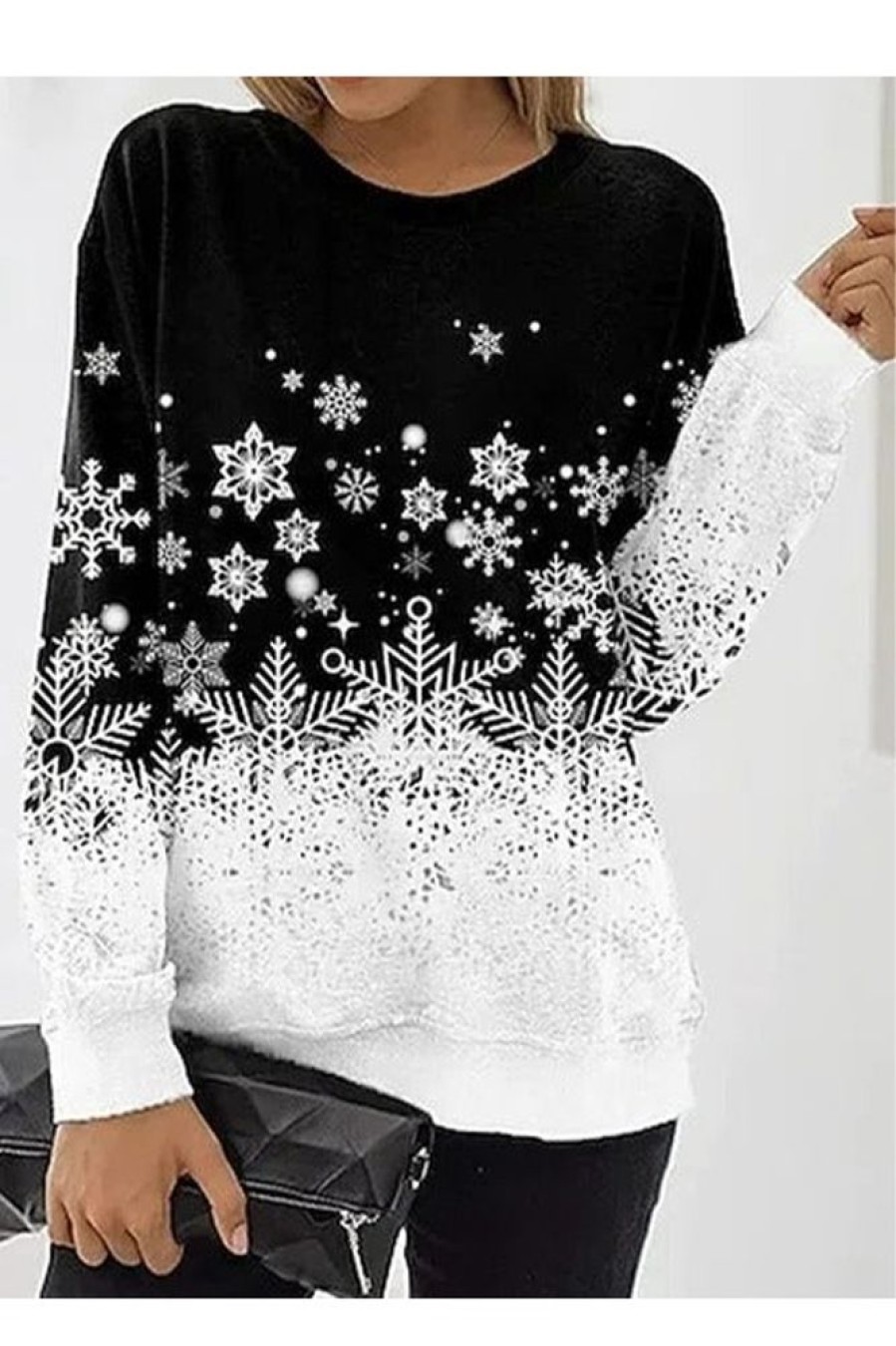 Clothing Azzlee Sweatshirt & Hoodies | Casual Graphic Tops Round Neck Long Sleeve Snowflake Printed Xmas Sweatshirts Black-White