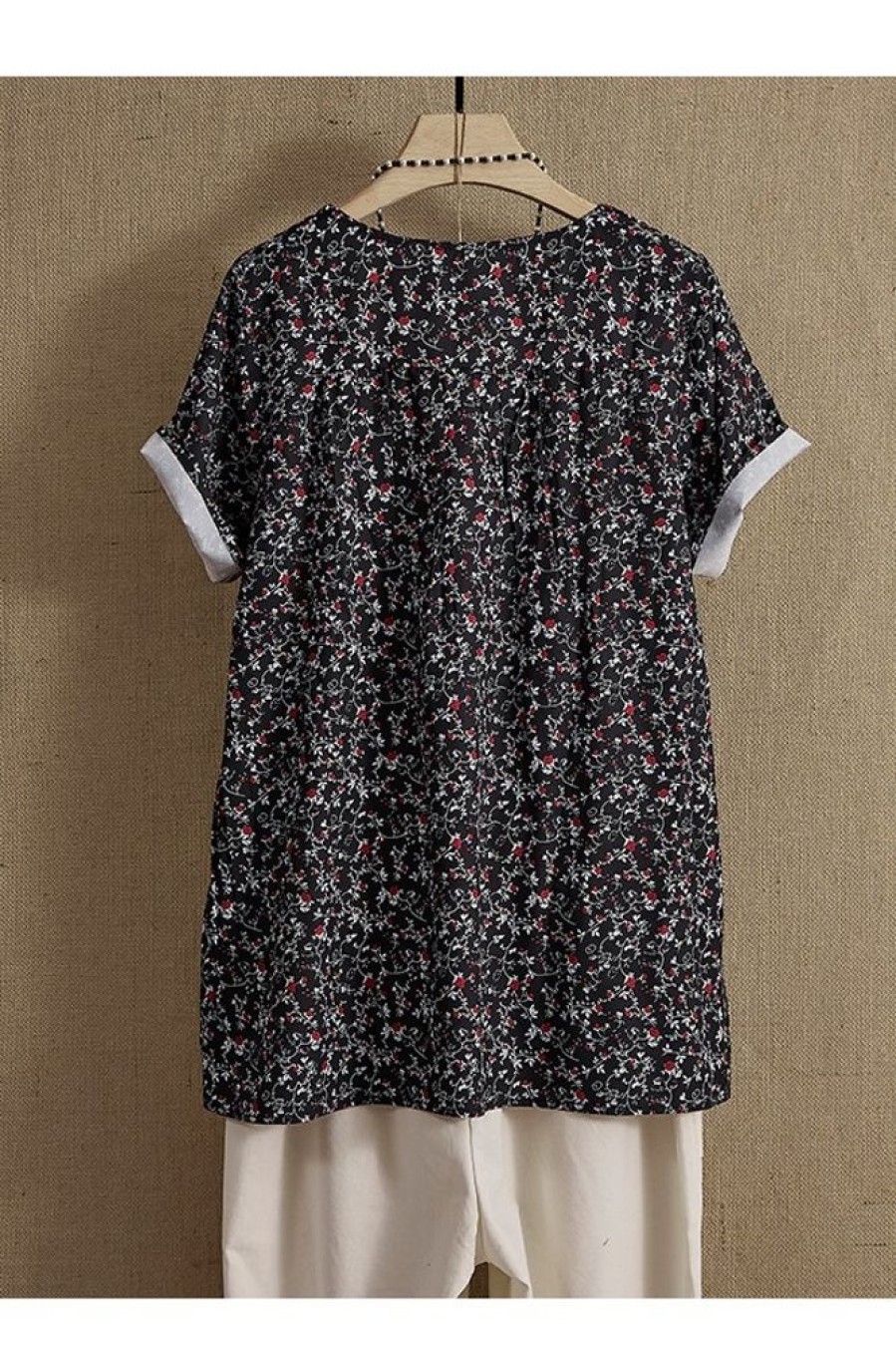 Clothing Azzlee Blouse & Shirts | V-Neck Floral Print Casual Short Sleeve Blouse