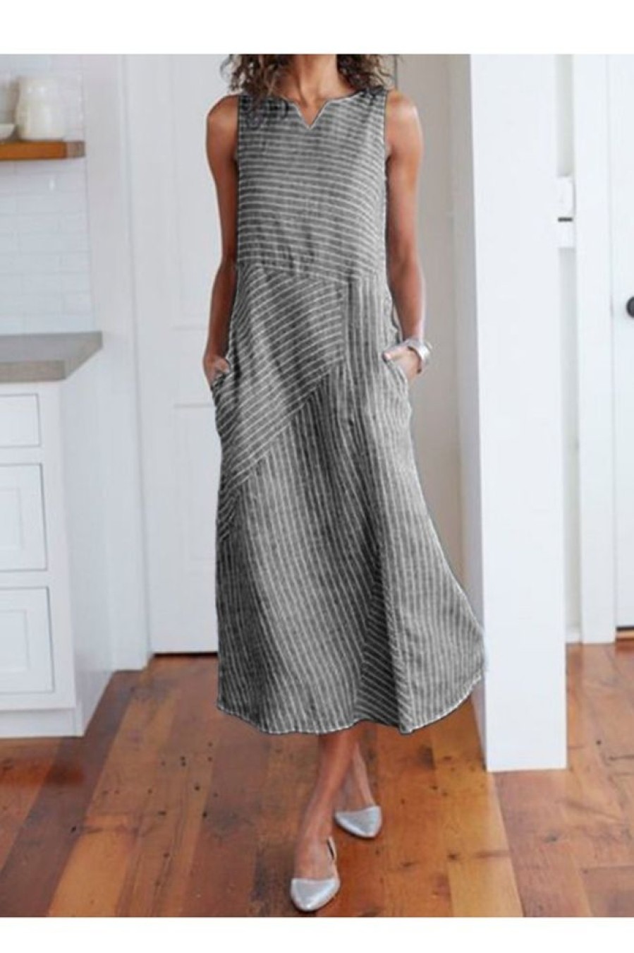 Clothing Azzlee Maxi Dresses | Round Neck Stripe Print Casual Holiday Sleeveless Maxi Dress Gray