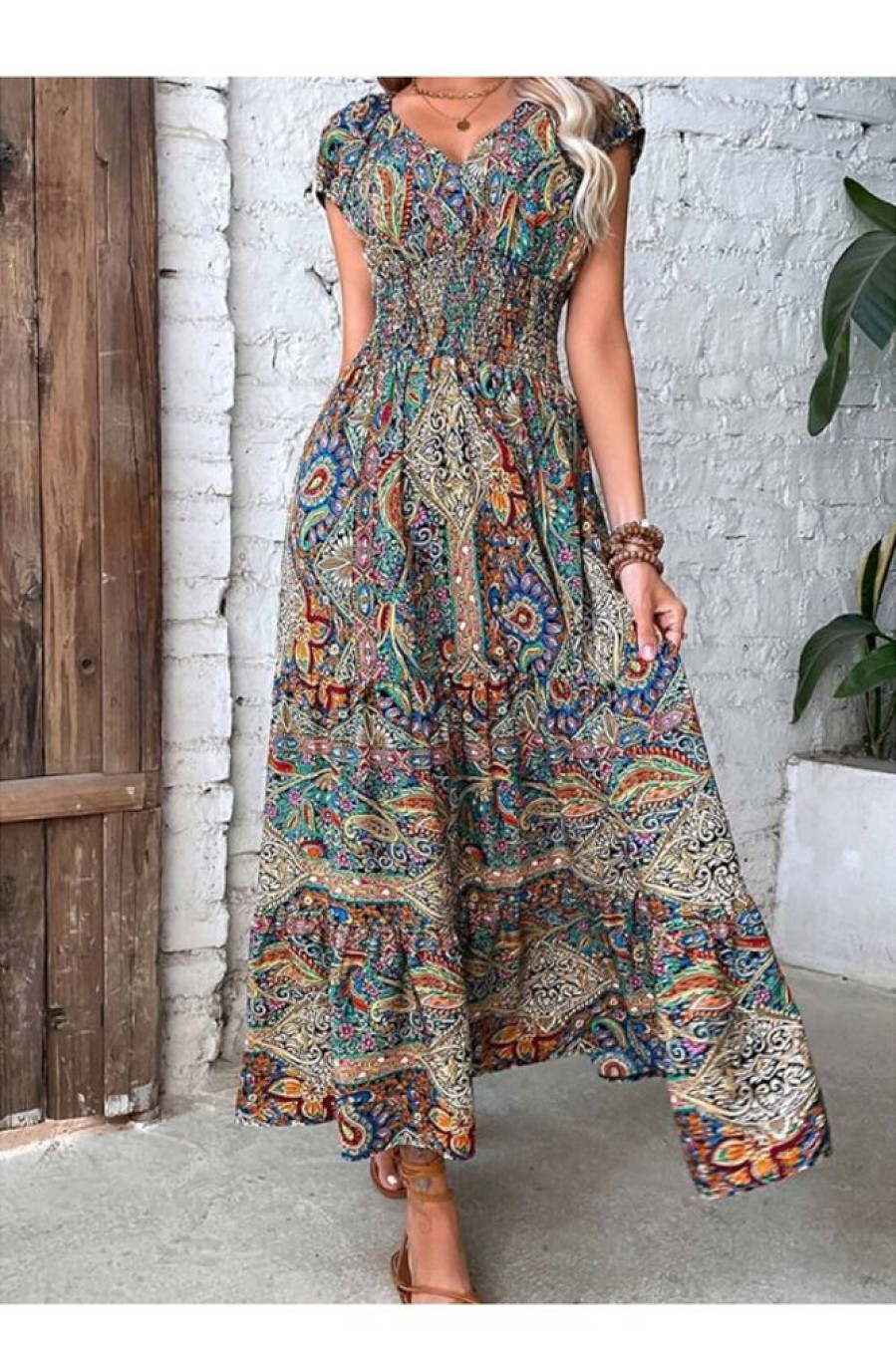 Clothing Azzlee Maxi Dresses | V-Neck Short Sleeve Floral Maxi Dress Multi