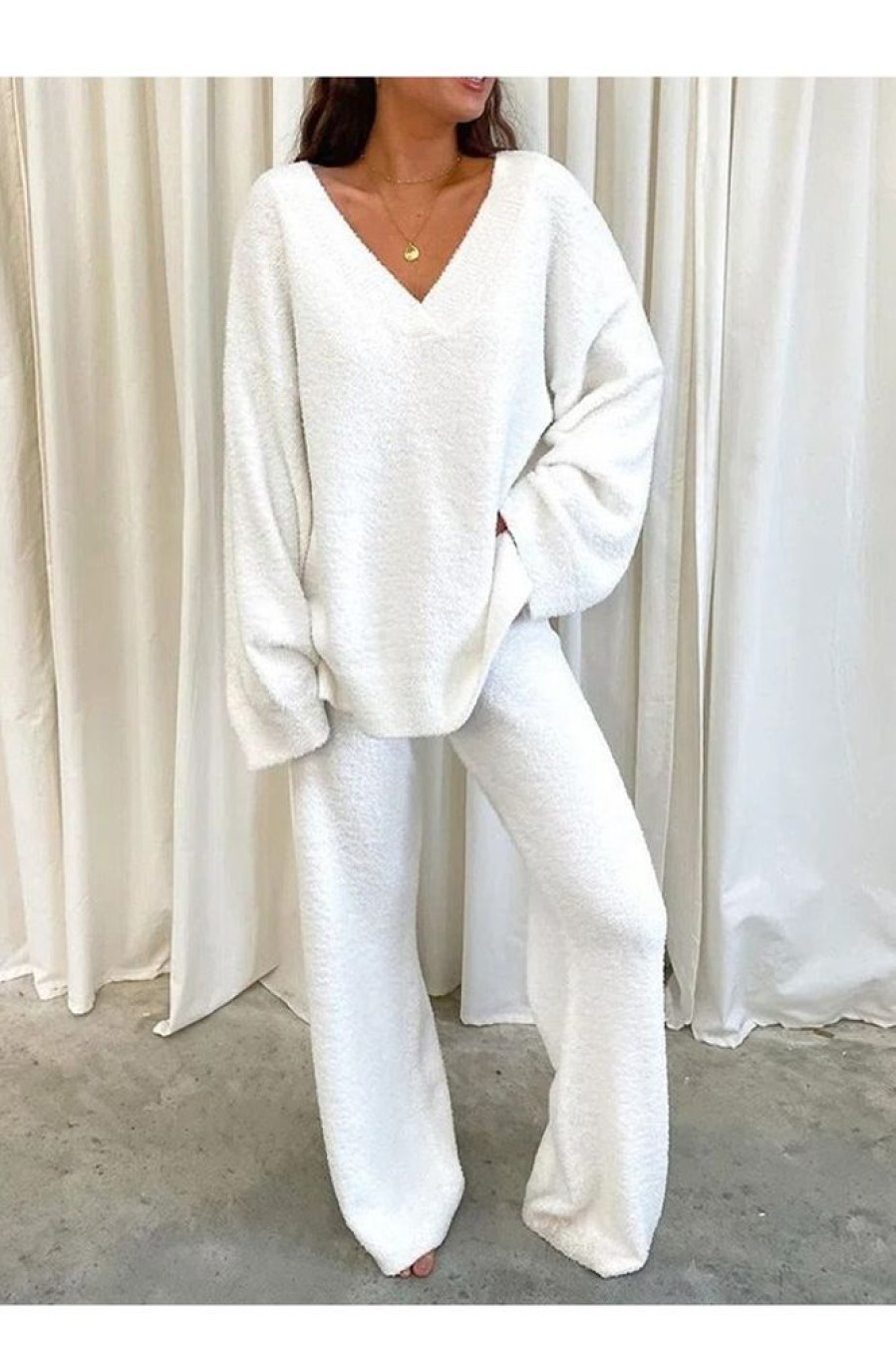 Clothing Azzlee | Solid Casual Sweater Suit White